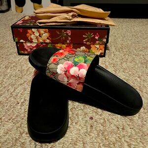 Gucci Slides.  Never worn NEW. Still have box and store in their bags